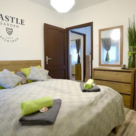 Castle Garden Apartman Eger Exterior foto